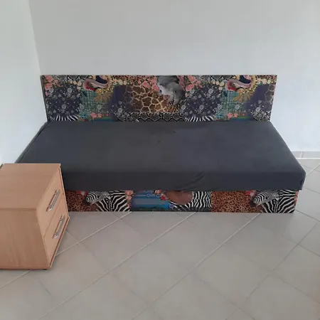 Apartman *